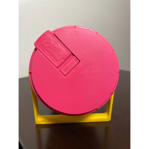 Vintage '90's Igloo 1/2 Gallon Cooler - Picture 5 of 8